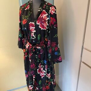 Natori  floral nightgown and matching robe set